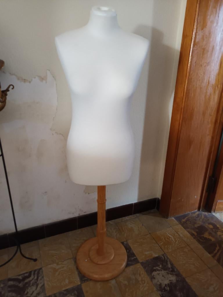 witte paspop op statief, Hobby en Vrije tijd, Ophalen, Zo goed als nieuw, Paspop