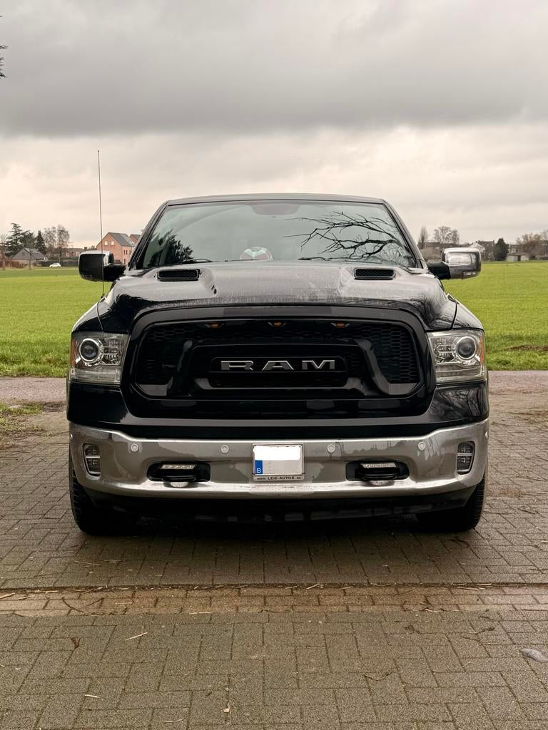 Dodge RAM | HEMI 1500 Classic 5.7 V8 | Lichte Vracht | BTW, Auto's, Automaat, 3500 kg, Leder, 5 zetels