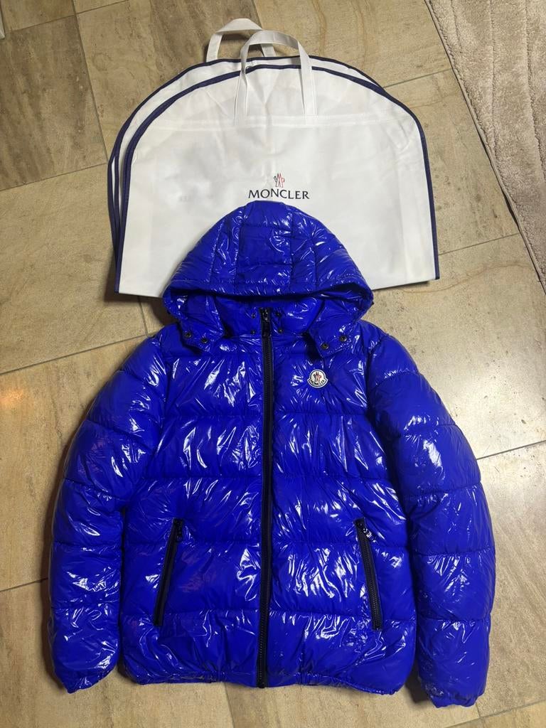Moncler jas, Ophalen of Verzenden, Zo goed als nieuw, Jas