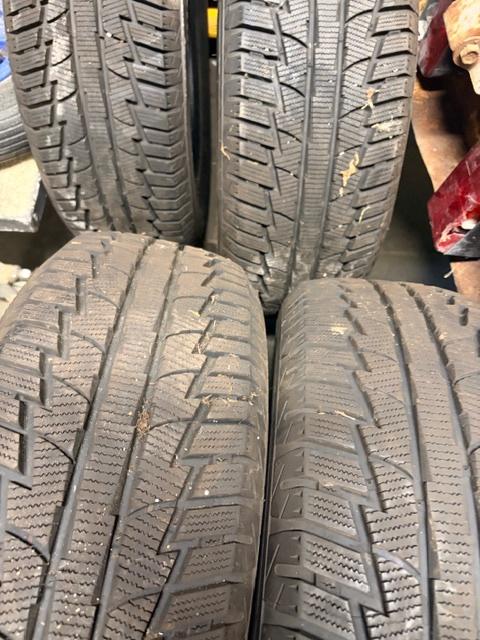 pneus 215.60.17 HIVER, Enlèvement, Pneus hiver, 215 mm, Pneu(s)