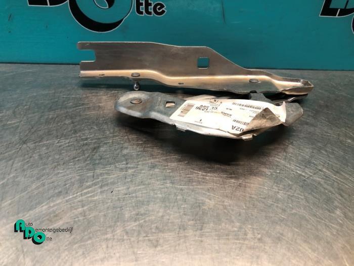 Motorkap Scharnier van een Audi A1 (A1 10-), Gebruikt, -, -, -