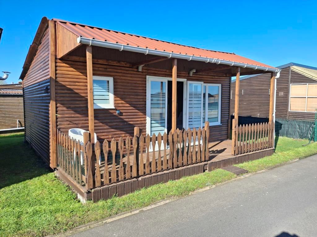 Chalet te koop op de toeristische camping in Middelkerke, Vakantie, 2 slaapkamers, Antwerpen of Vlaanderen, Stad, Chalet, Bungalow of Caravan