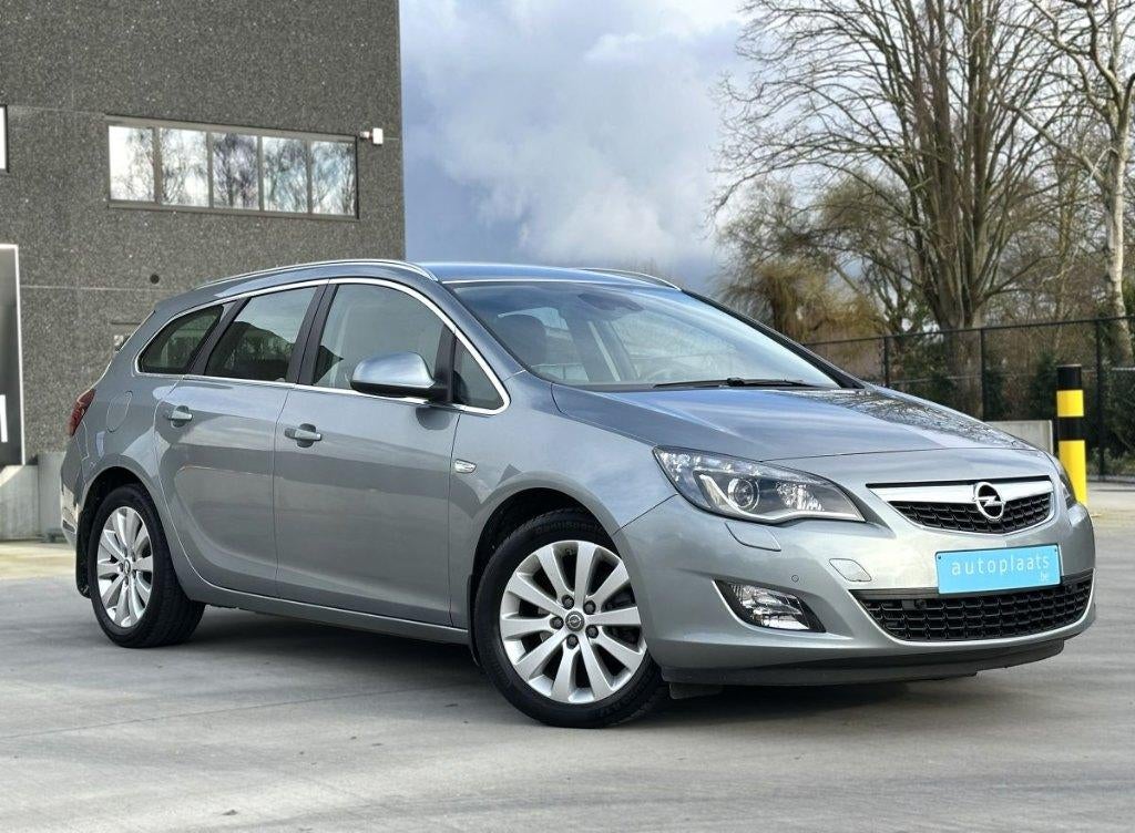 Opel Astra Sports 1.7 CDTI 62858km 1ste eigenaar GPS Cruise, Auto's, Opel, Euro 5, Bedrijf, 5 deurs, 119 g/km