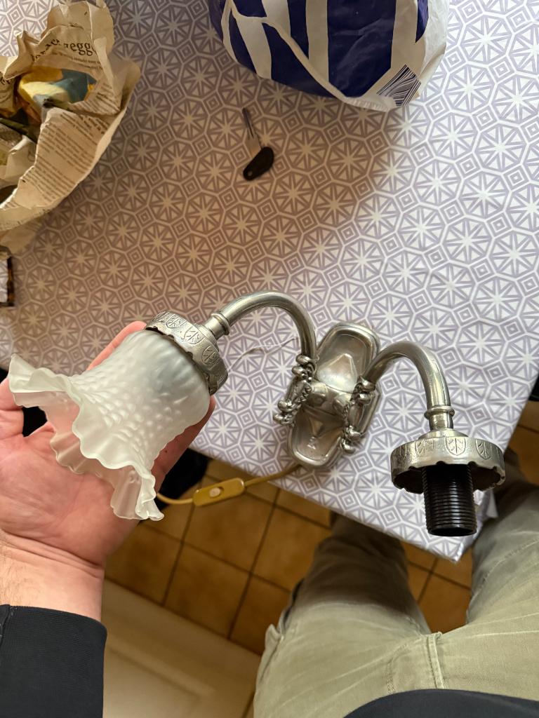 Tinnen wandlamp, Enlèvement, Utilisé