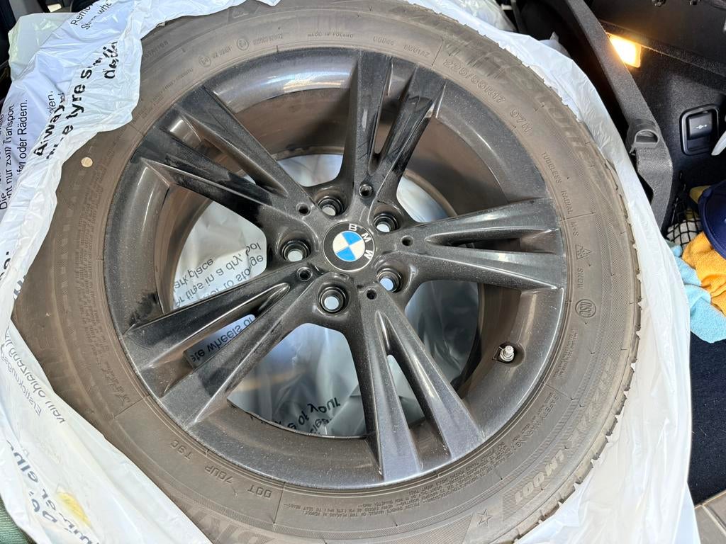 Set velgen met winterbanden BMW - X1, Auto-onderdelen, Ophalen, Gebruikt, Banden en Velgen, 17 inch