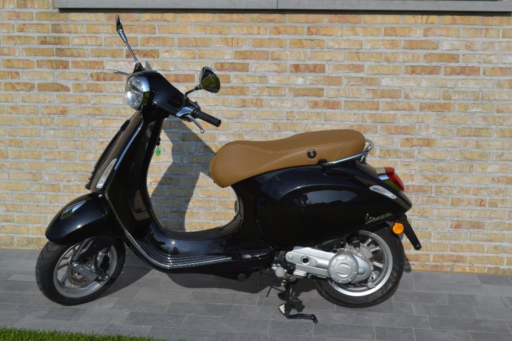 VESPA PIAGGIO PRIMAVERA 25 E5 NERO KLASSE A PERFECTE STAAT, Fietsen en Brommers, Scooters | Vespa, Ophalen, Overige modellen, Klasse A (25 km/u)