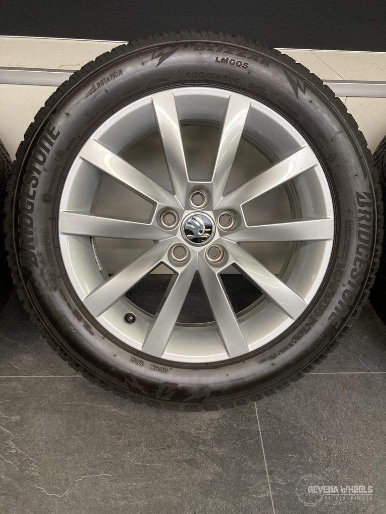 16” originele Skoda Scala velgen + winterbanden 5x100 657601, Autos : Pièces & Accessoires, Pneus & Jantes, Pneus et Jantes, Pneus hiver