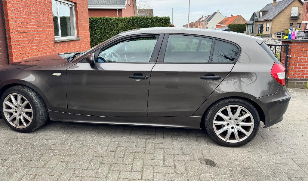 BMW 1 serie, Auto's, BMW, 1 Reeks, Zwart, Bruin, Handgeschakeld