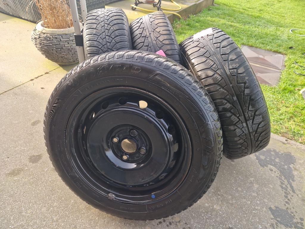 Jantes hundai i20 avec pneus  kit hiver, 15 pouces, Pneus hiver, Véhicule de tourisme, 185 mm