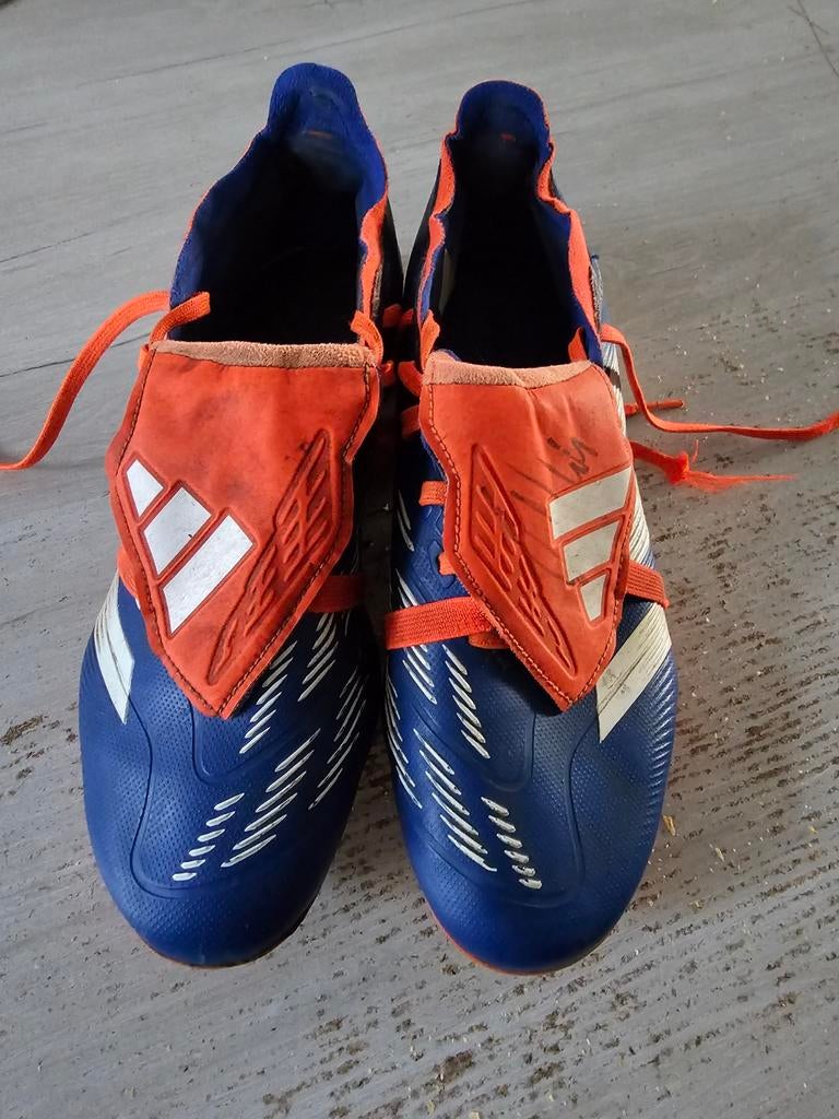 Adidas voetbalschoenen, Sport en Fitness, Ophalen