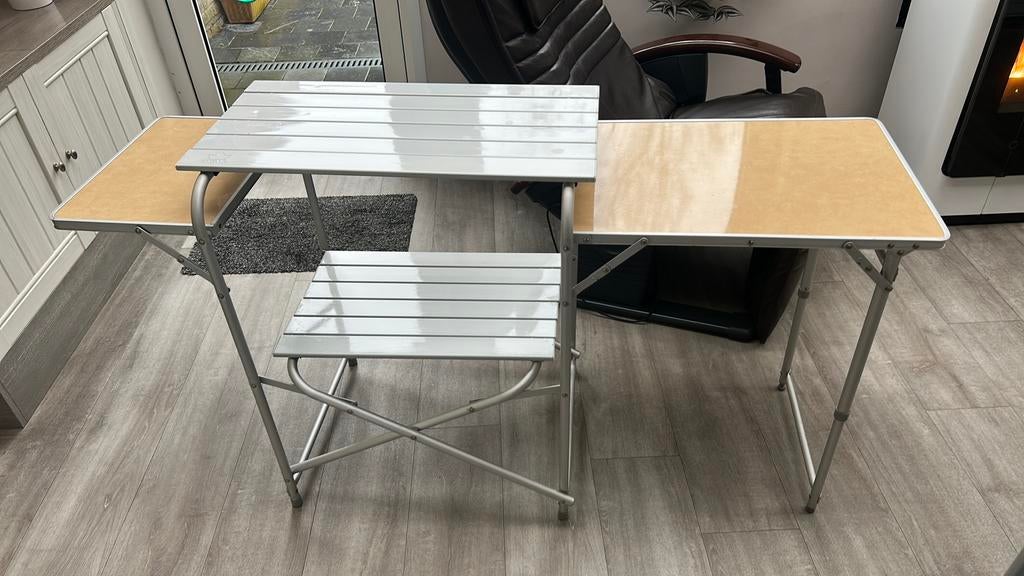 Rekje of tafel, Caravanes & Camping, Meubles de camping, Enlèvement, Utilisé, Armoire de camping