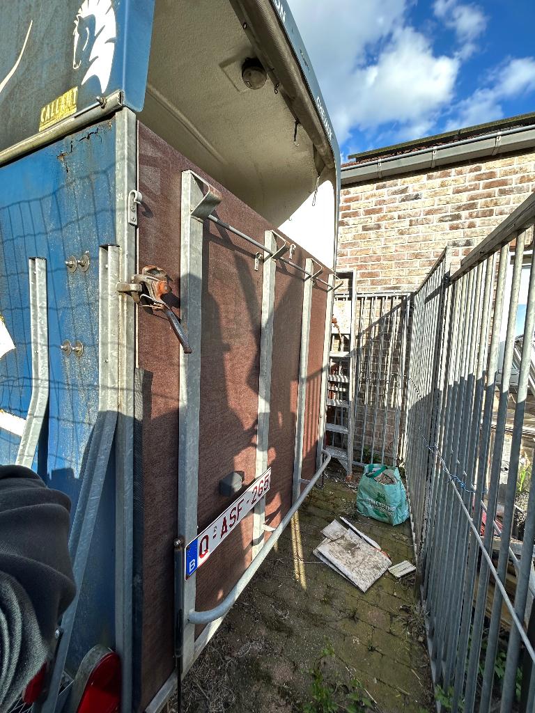 Paardentrailer, Dieren en Toebehoren, Paarden en Pony's | Trailers en Aanhangwagens, Ophalen, Gebruikt, Hout, 2-paards trailer