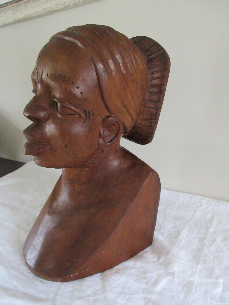 Afrikaanse buste niet-westerse kunst houtsnijwerk vrouw, Ophalen