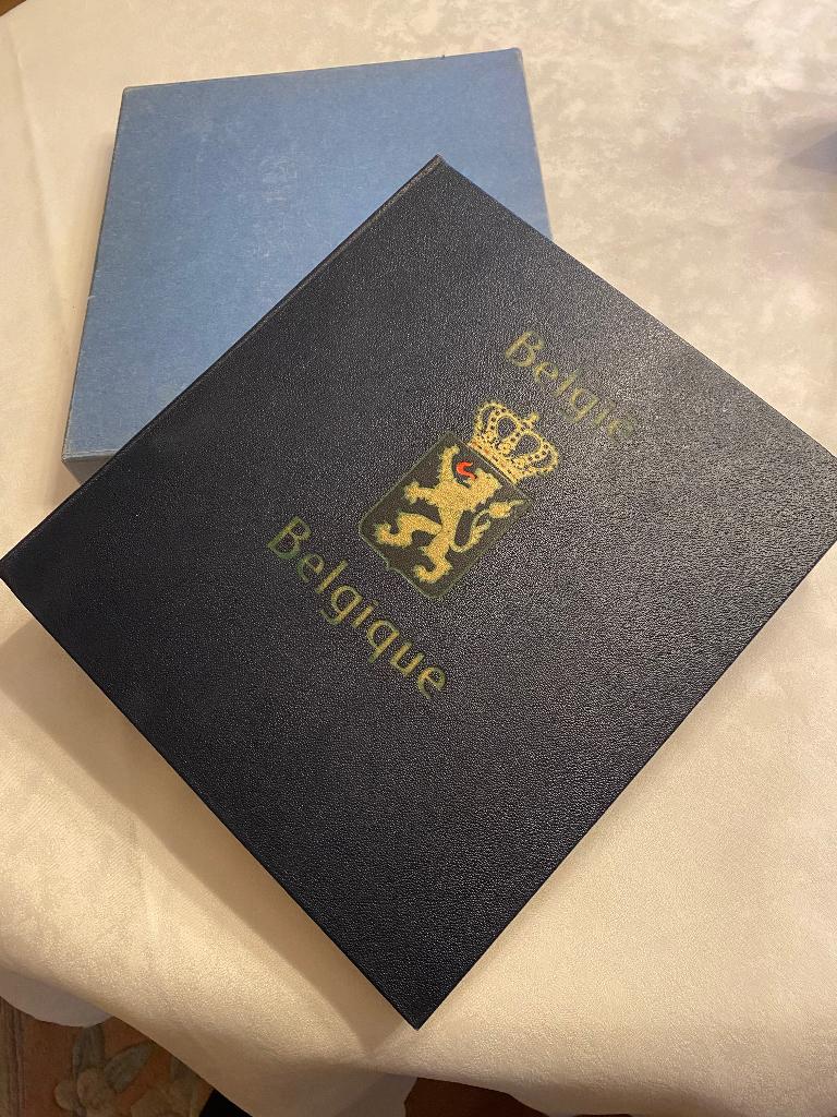 Davo postzegelalbum met bladen 1949 - 1982, Enlèvement ou Envoi