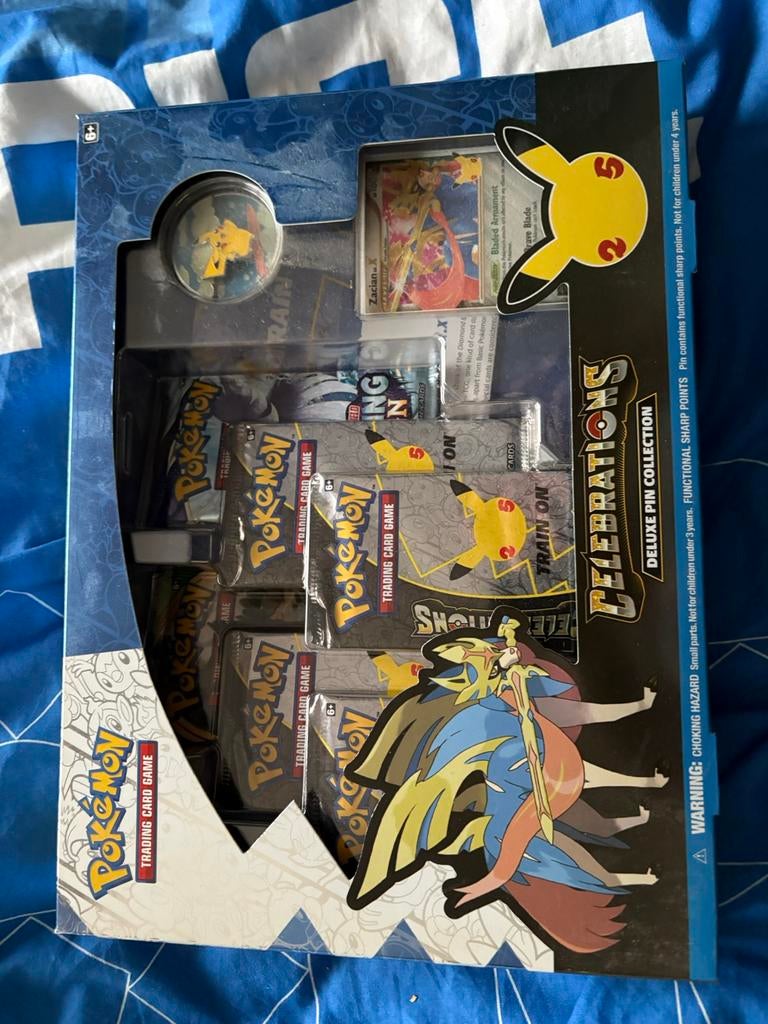 Pokemon celebrations deluxe pin collection, Enlèvement ou Envoi, Neuf