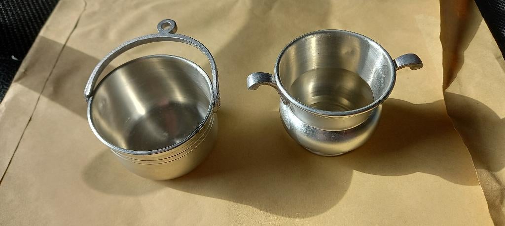 2 Pots en étain, Enlèvement ou Envoi