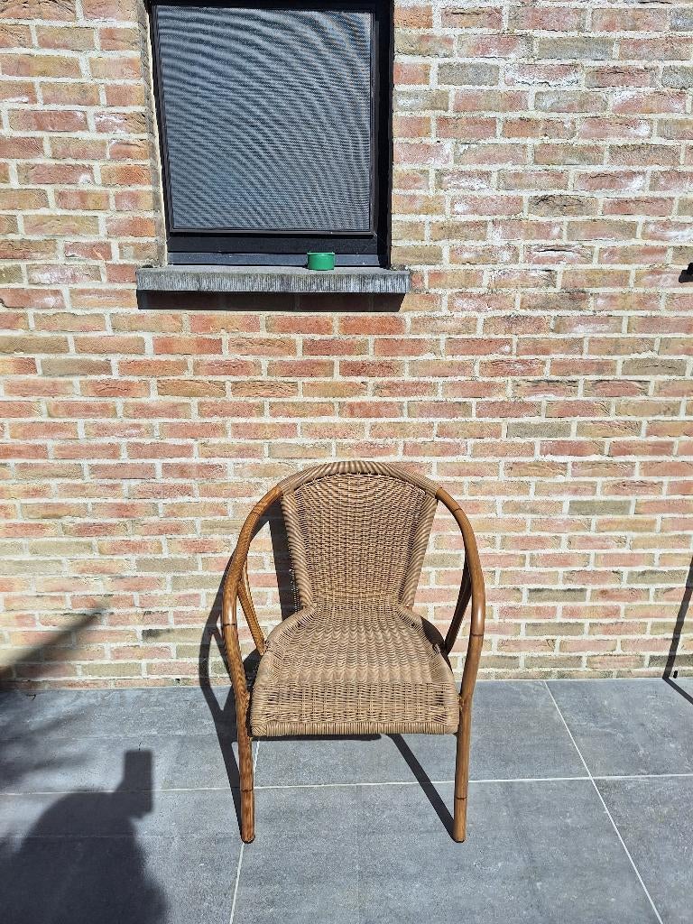 Tuinstoelen en parasolvoet te koop, Ophalen, Gebruikt, Rotan, Stapelbaar