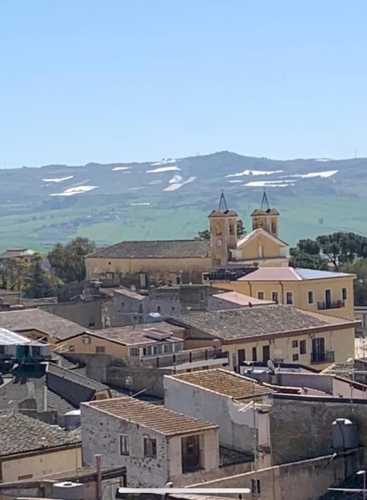 Sicile, charmant appartement avec balcon et vue panoramique, Immo, Buitenland, Italië, Appartement, Dorp