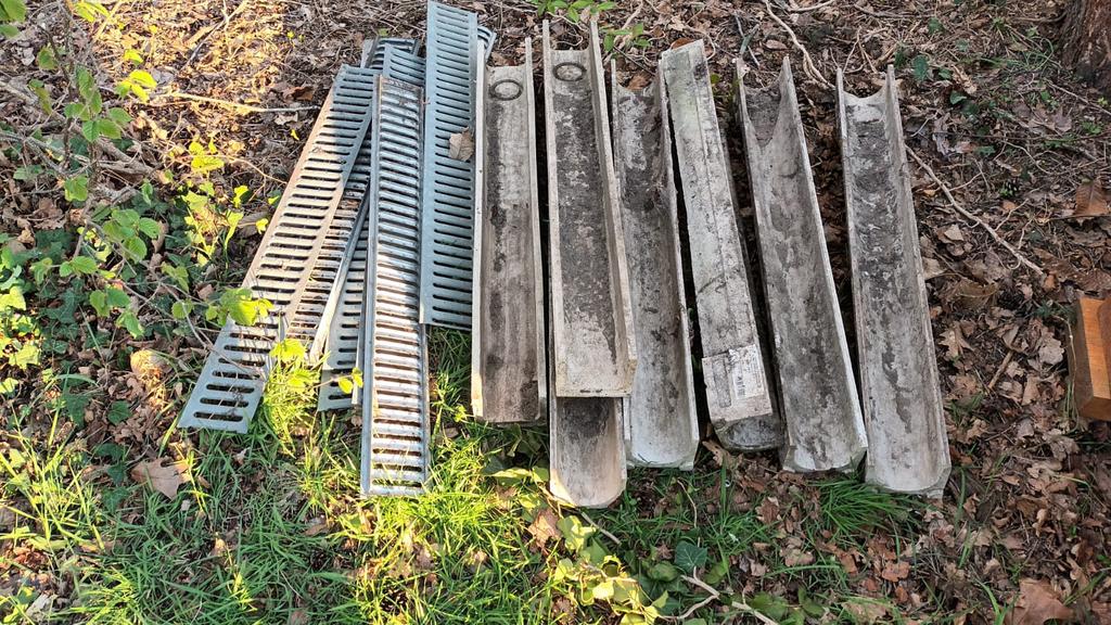 7x verzinkte rooster met goot, Enlèvement, Comme neuf