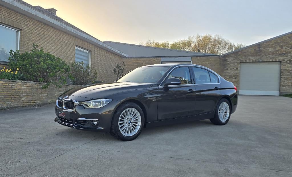 BMW 320i Berline Luxury Line ** 88.000 km ** GAR 12M, Automaat, 1998 cc, Achterwielaandrijving, 4 cilinders