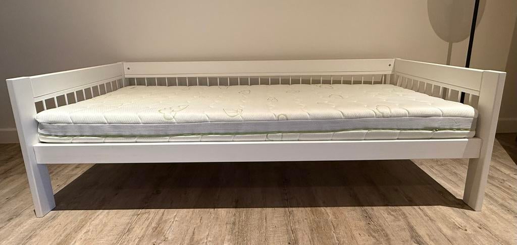 Lifetime kinderbed 90*200  + matras nooit gebruikt, Kinderen en Baby's, Kinderkamer | Bedden, Ophalen, Zo goed als nieuw