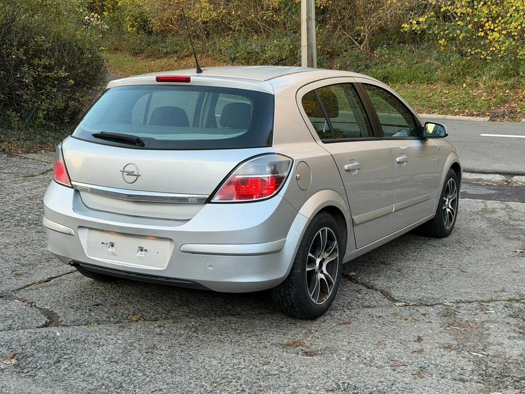 Opel Astra H 1.6 essence 2007 prête à immatriculer, Autos, Opel, Bluetooth, Argent ou Gris, Achat, Entreprise