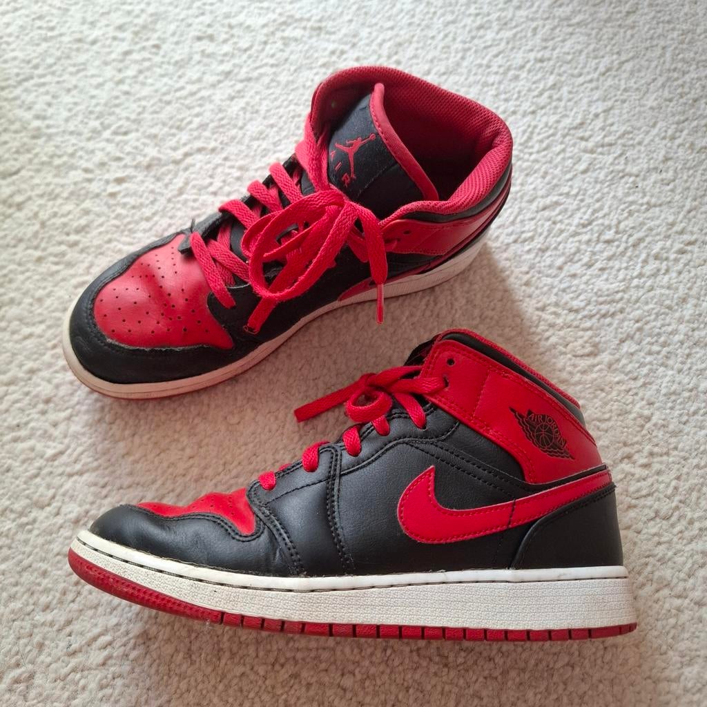 Nike Air Jordan mid 38.5 rouge noir, Garçon ou Fille, Enlèvement ou Envoi, Utilisé, Chaussures de sport