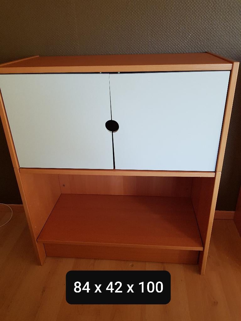 Stevige opbergkast, Ophalen