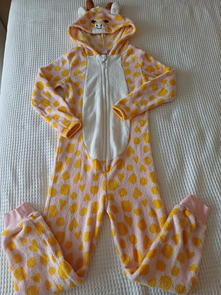 Onesie hema 134-140 giraf, Kinderen en Baby's, Kinderkleding | Maat 134, Ophalen, Nacht- of Onderkleding, Meisje, Zo goed als nieuw
