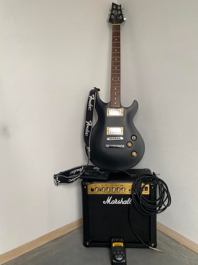 CORT ELEKTRISCHE GITAAR + MARSHALL VERSTERKER, Ophalen, Gitaar