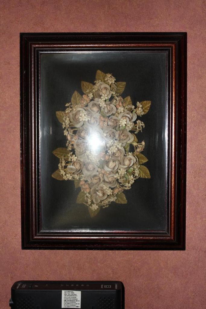 Kader met gedroogde bloemen, Enlèvement