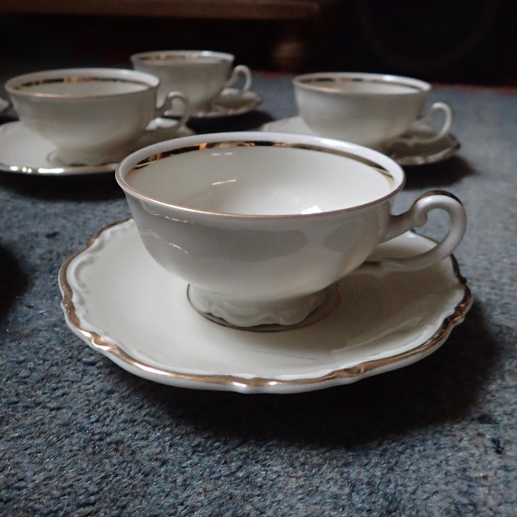 7 koffietasjes met onderbordjes Mitterteich Bavaria, Antiek en Kunst, Ophalen