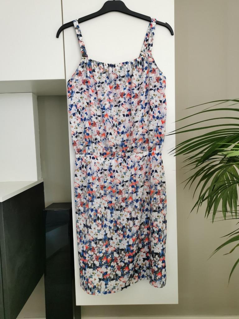 Bain de soleil, Autres couleurs, Comme neuf, Sous le genou, Envoi