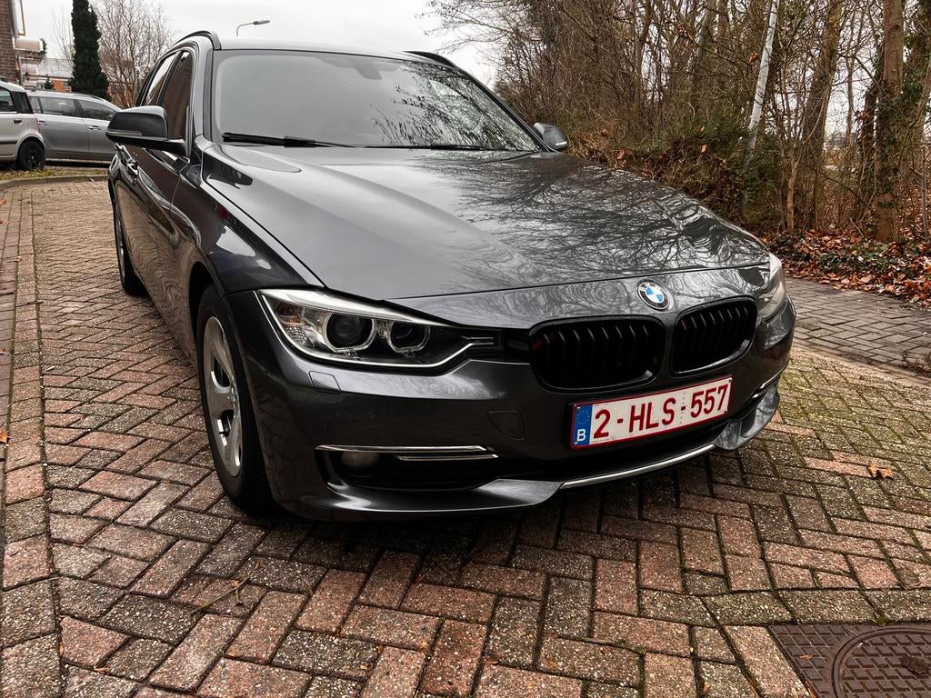 BMW 318D, Cuir, Achat, Carnet d'entretien, Noir