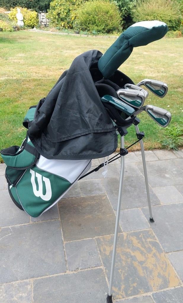 Demi-série WILSON pour femme gauchère., Sports & Fitness, Enlèvement, Comme neuf