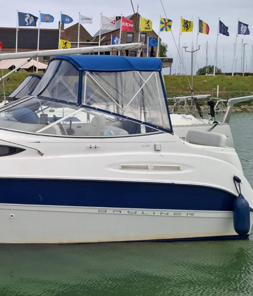 Bayliner 245 SB zeil kap bimini, Ophalen, Gebruikt, Overige typen