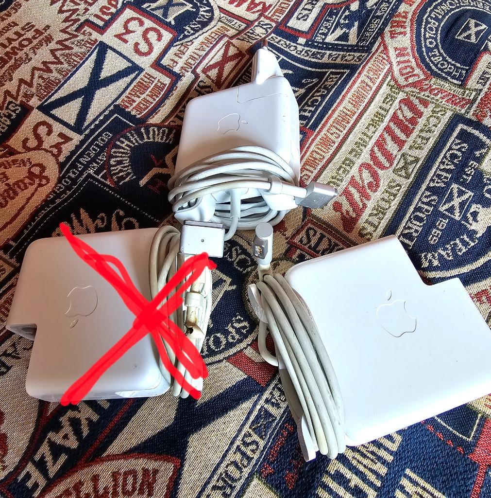 2 x Chargeurs Apple MacBook Pro Air, Enlèvement, Utilisé, Appel