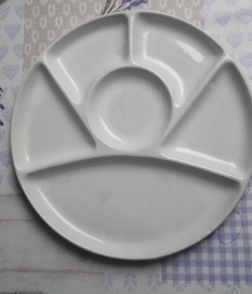 Assiettes à fondue, Maison & Meubles, Enlèvement ou Envoi