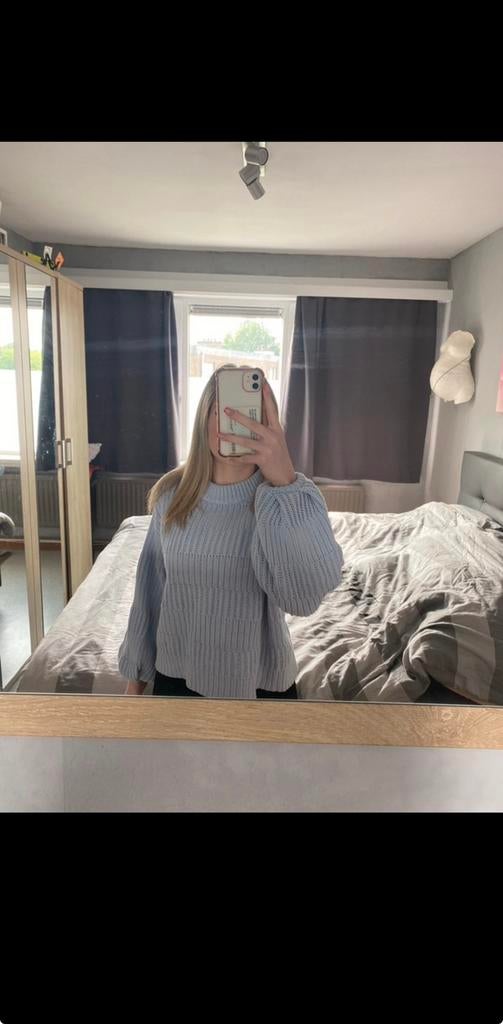 Trui van America Today, Immo