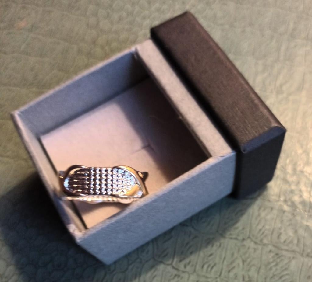 Très jolie bague argent massif 925 plaqué, Bijoux, Sacs & Beauté, Bagues, Enlèvement ou Envoi, Femme ou Homme, Comme neuf, Blanc