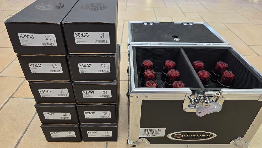 LOT DE 10 MICROS À CONDENSATEUR KSM 9G FLIGHT CASE, Musique & Instruments, Microphones, Enlèvement, Comme neuf, Micro chant