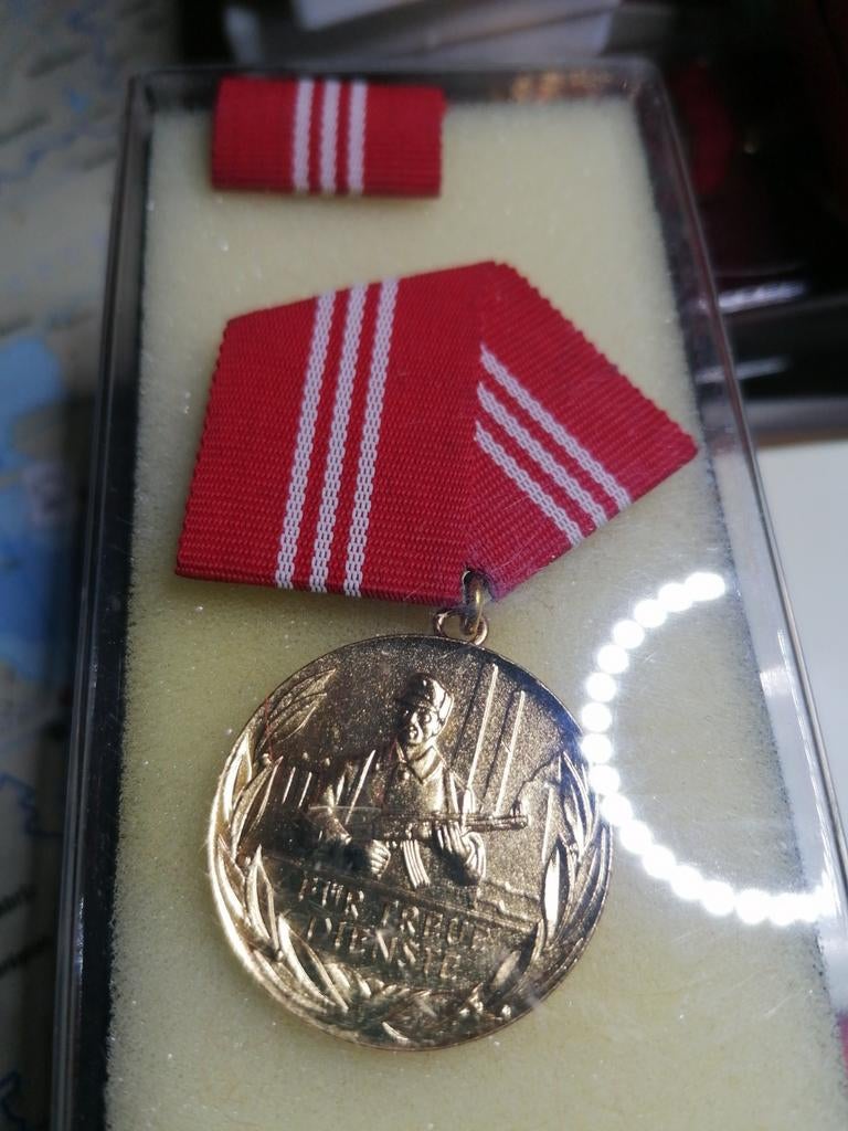 Nva-medaille, Verzamelen, Militaria | Algemeen, Ophalen of Verzenden