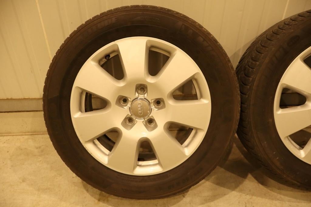 Set Audi velgen met Michelin winterbanden 18", Pneus et Jantes, Pneus hiver, Michelin / Audi, Productie@awbnv.be