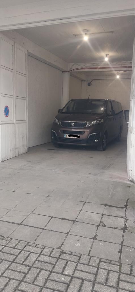 Entrepôt 45m2 à louer sur Gilly, Articles professionnels, Enlèvement