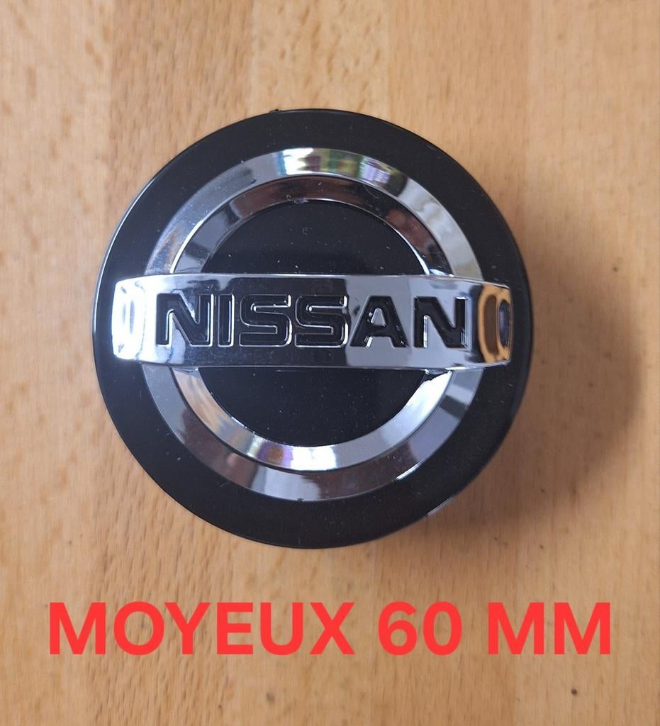 LOT DE 4 CACHES MOYEUX NISSAN 60MM, Autos : Divers, Enjoliveurs, Enlèvement ou Envoi, Comme neuf