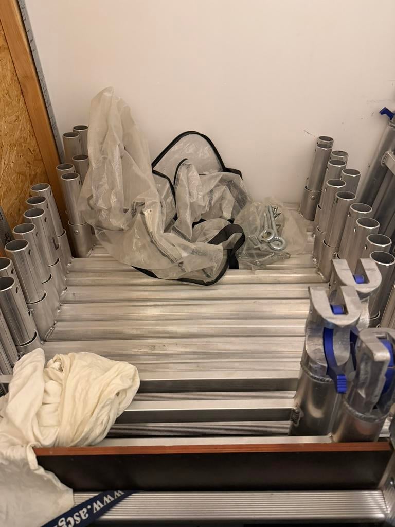 Steiger ASC XS TOWER, Ophalen of Verzenden, Zo goed als nieuw