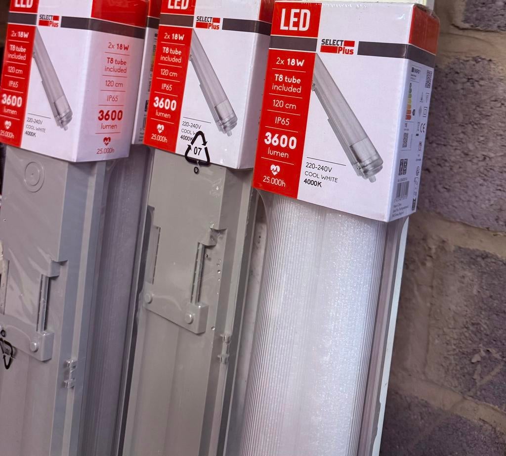 4 X Select Plus Armatuur TL LED T8 G13 2X18W waterdichtnieuw, Ophalen of Verzenden, Nieuw