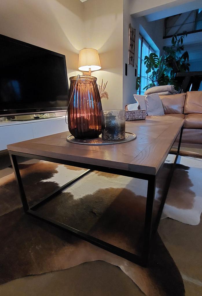 table basse en chêne avec structure en métal noir, Maison & Meubles, 100 à 150 cm, Landelijk modern, Moins de 50 cm, Comme neuf