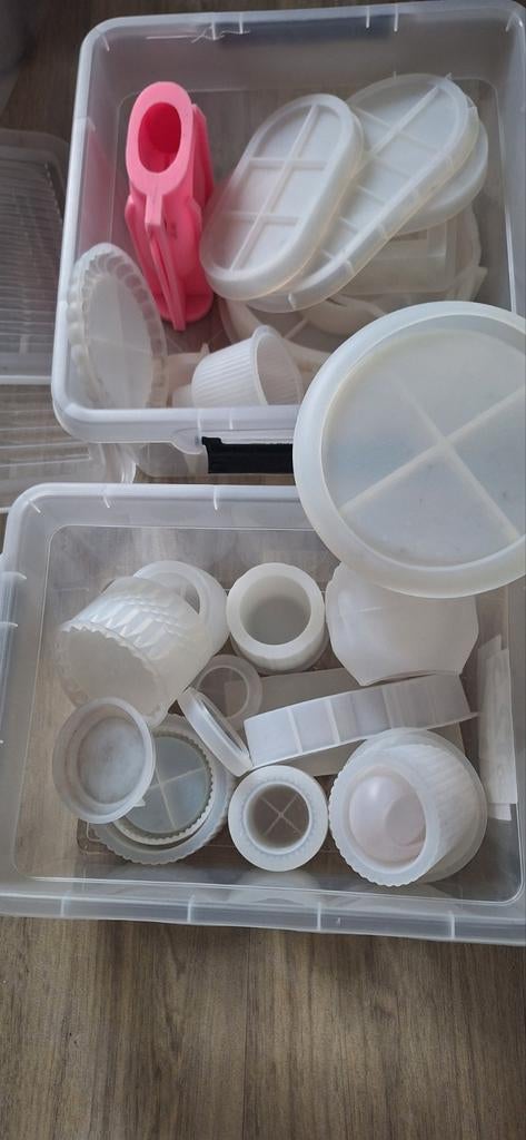 Mallen kaarsen en gips, Ophalen