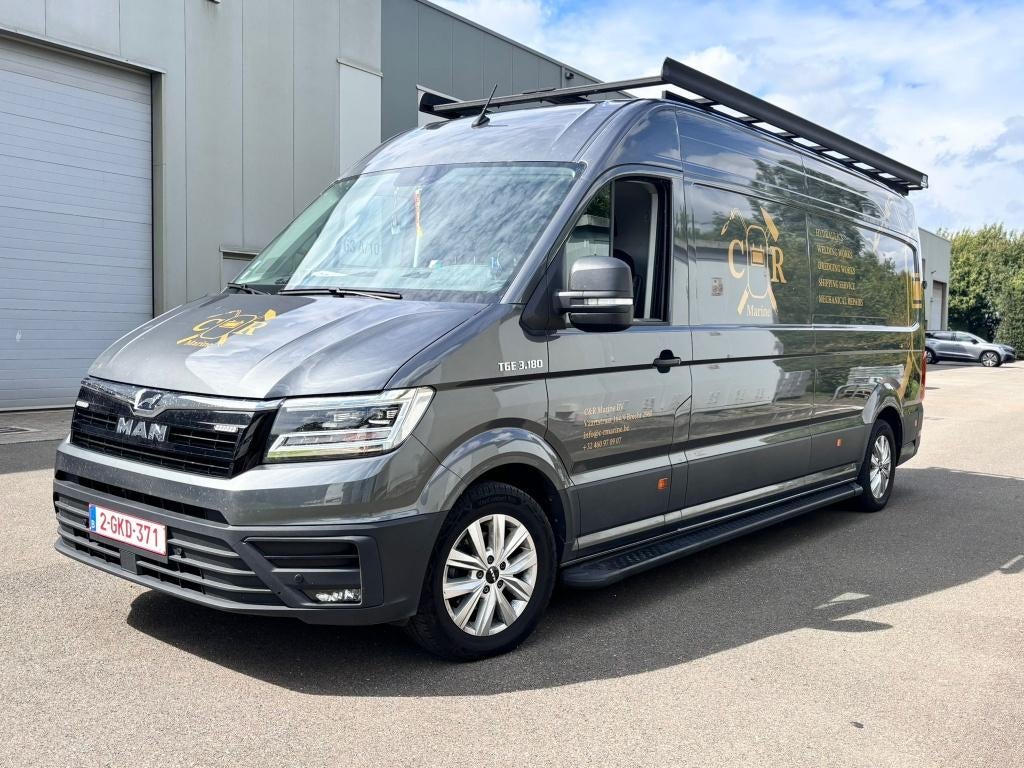 MAN TGE 3.180 | Fourgonnette puissante et fiable, Autos, Argent ou Gris, Achat, Euro 6, 3 places